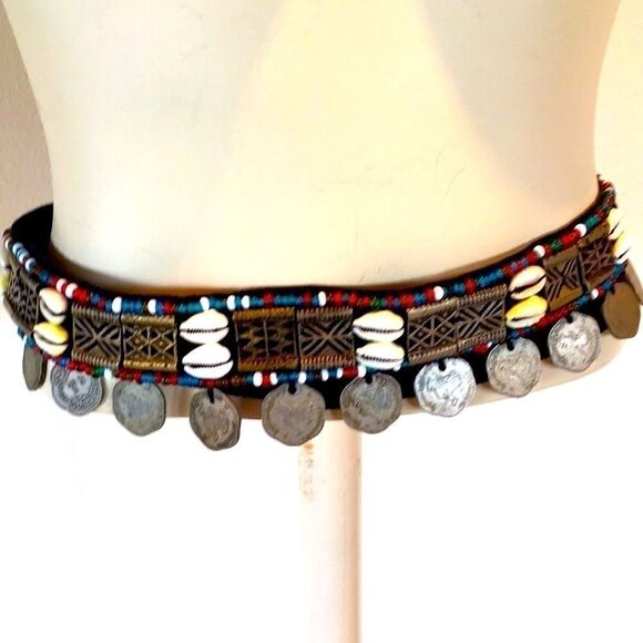 Handcrafted Vintage Coin 50’s glass bead metal hand made Artisan shell belt 32” - Picture 1 of 6